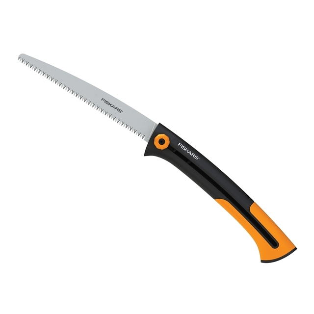 Fiskars Xtract™ sodo pjūklas (L) SW75 (123880) Fiskars Xtract™ sodo pjūklas (L) SW75 (123880)