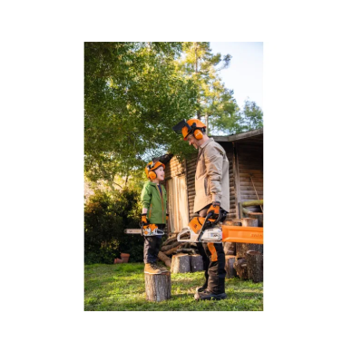 Toy saw with battery "STIHL" 1 Toy saw with battery "STIHL" 1